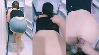 Bokep Indo Lagi Bersihin Kulkas Malah di Ewe